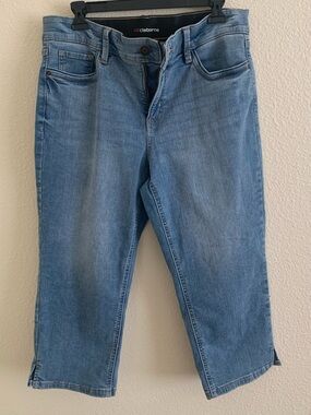 Liz Claiborne Light Blue Denim Capri Jeans